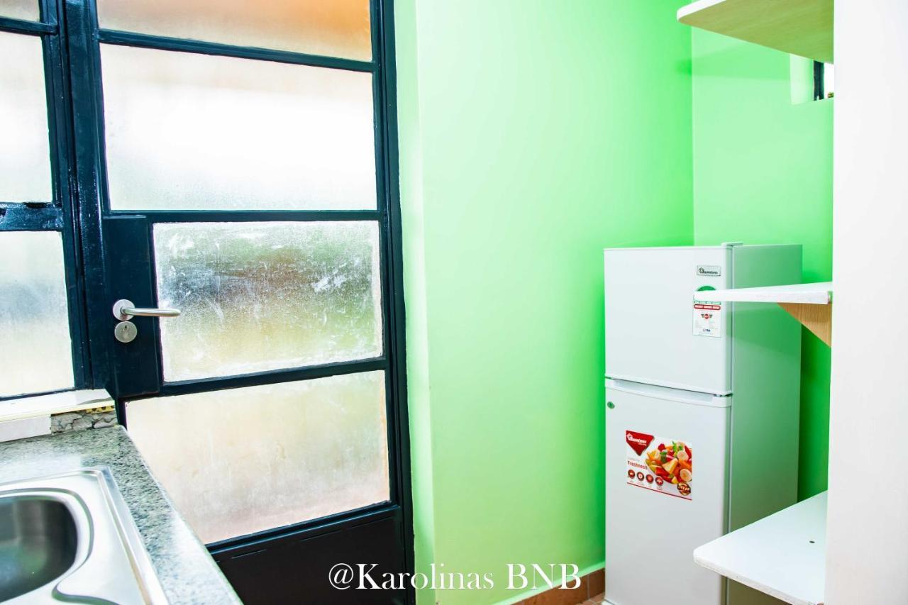 Karolinas Homestay Nairobi Exteriör bild